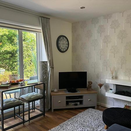 Secret Gem 1 Bed Garden Flat Private Luxury Hot Tub Apartment Bournemouth Luaran gambar