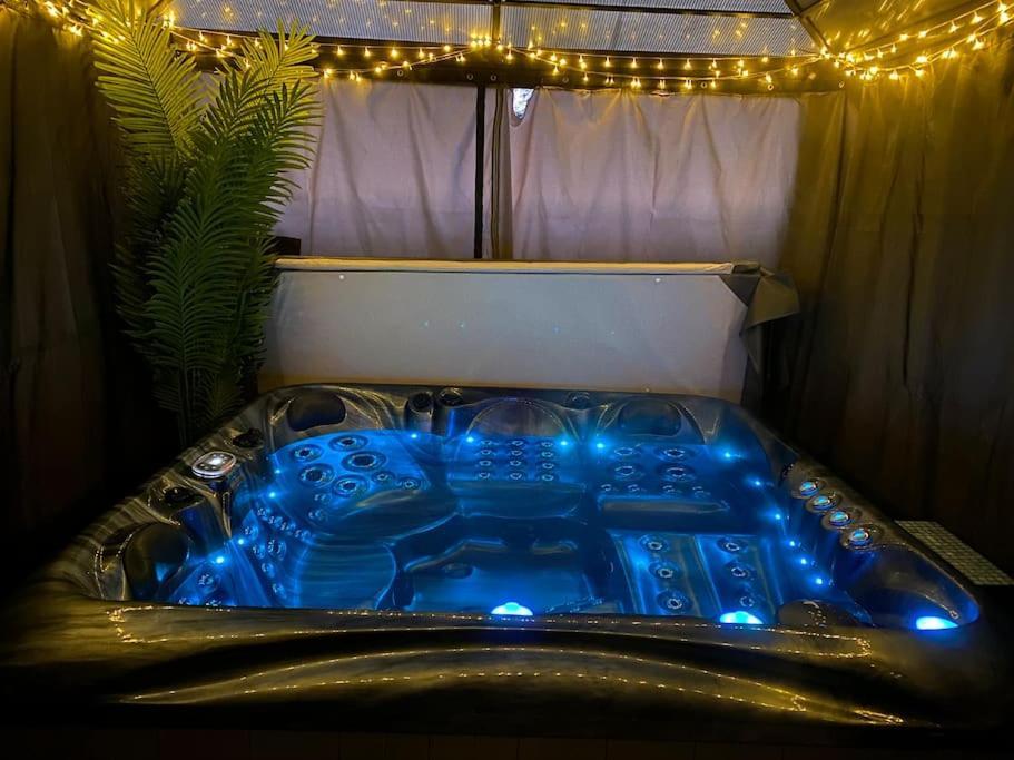 Secret Gem 1 Bed Garden Flat Private Luxury Hot Tub Apartment Bournemouth Luaran gambar