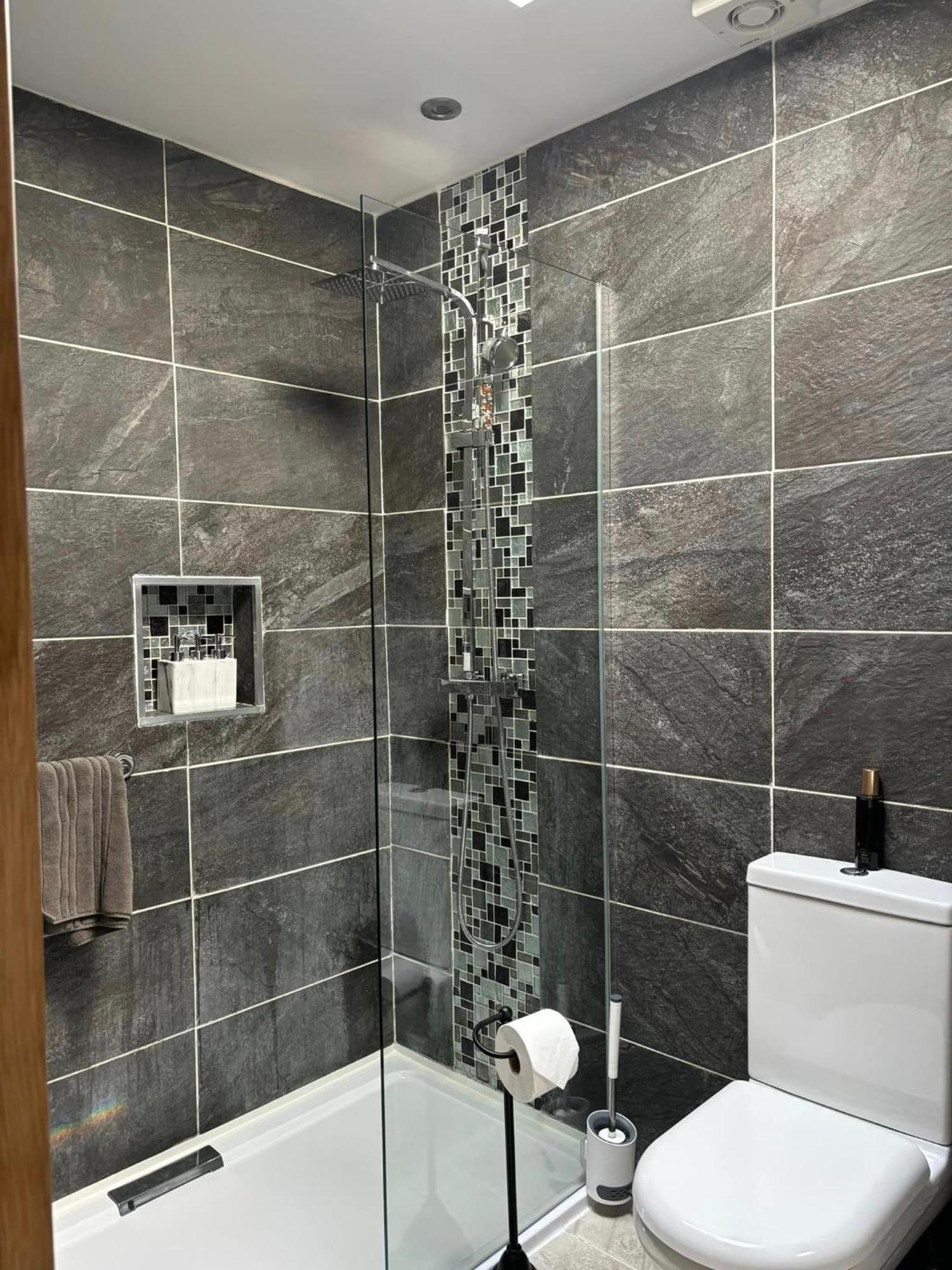 Secret Gem 1 Bed Garden Flat Private Luxury Hot Tub Apartment Bournemouth Luaran gambar