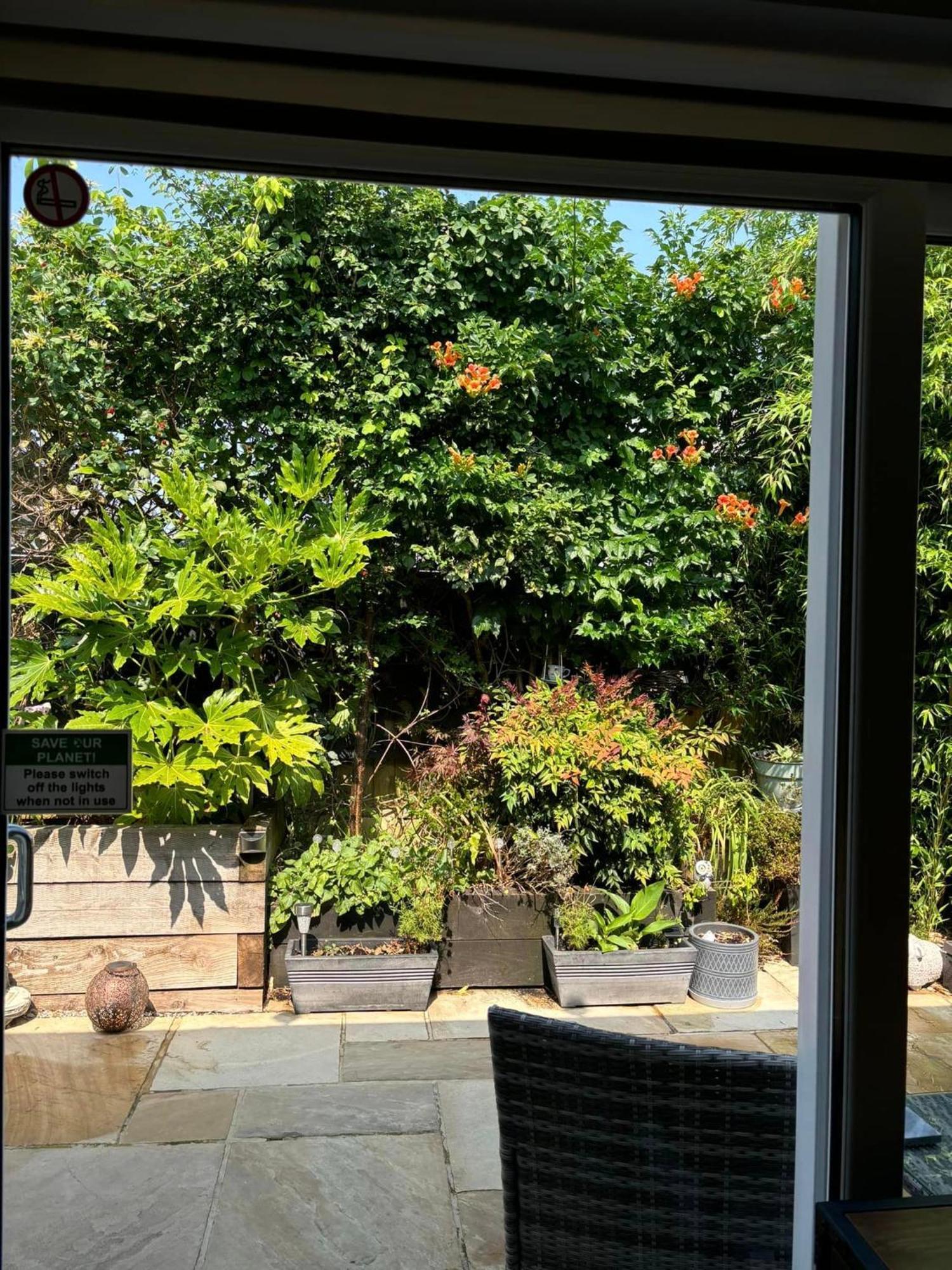 Secret Gem 1 Bed Garden Flat Private Luxury Hot Tub Apartment Bournemouth Luaran gambar